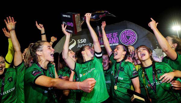 CHAMPS: Karen Duggan and co on top of the world CHAMPS: Karen Duggan and co on top of the world