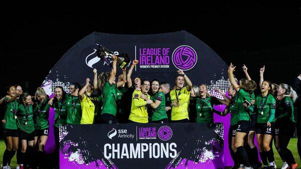 Peamount United lift SSE Airtricity Women's Premier Division trophy