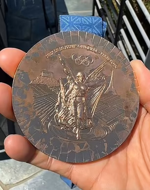 Nyjah Huston's video showing his tarnished bronze medal